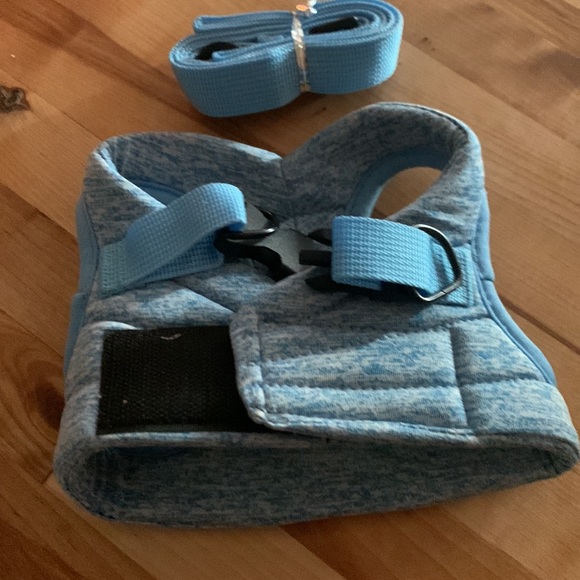 Dog or cat harness NWOT This has never been used.., didn’t fit my 🐱 cat. - Picture 2 of 4
